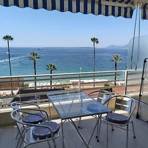 Le palais du tropique sea view 5é étage avec ascenseur Appartement Juan-les-Pins