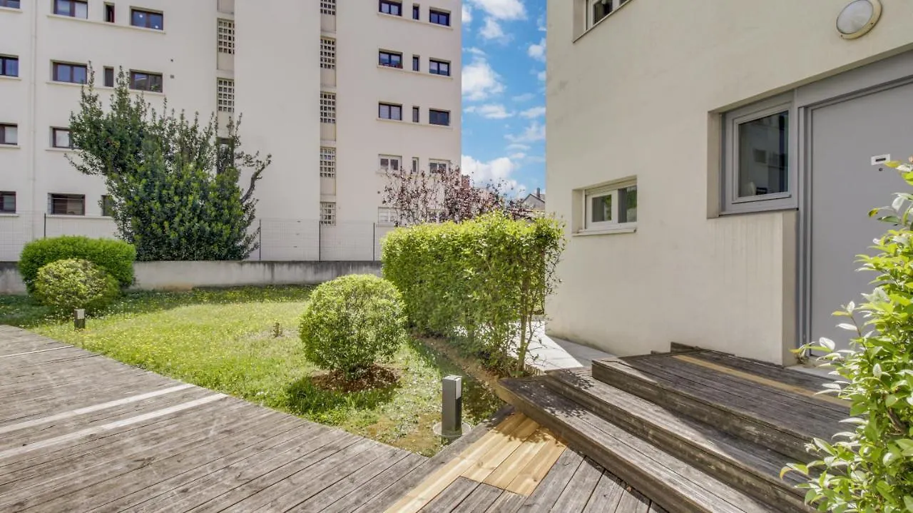 Dify Malot - Jean Mace location